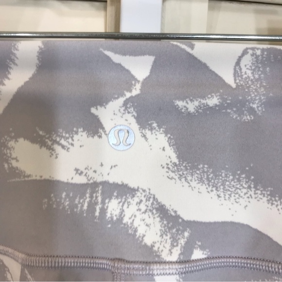 Wunder Under Hi-Rise Tight 25" Full-On Luxtreme Size 2 - Picture 8 of 16